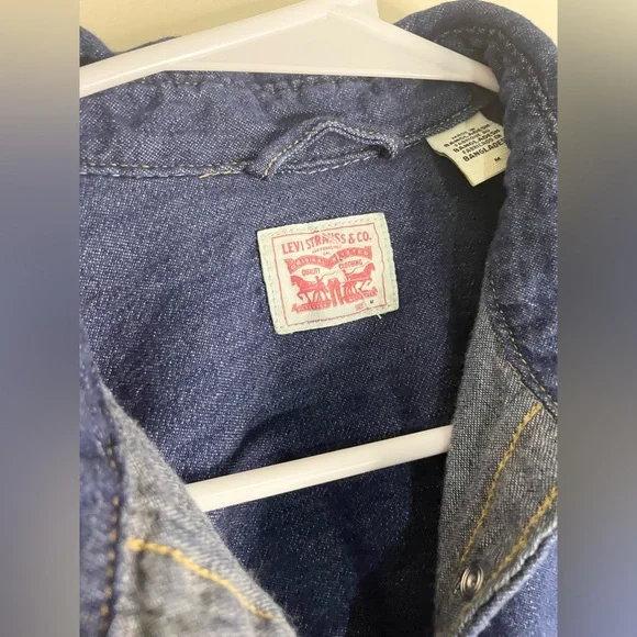 LEVIS- Ultimate Western Shirt - Picture 8 of 9